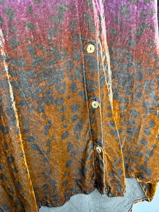 Johnny Was OMbré Cheetah Vělvet Oversized Shirt size M - Picture 6 of 11